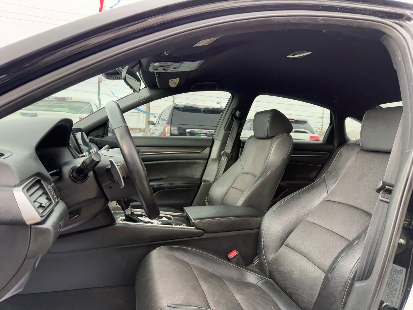 2019 Honda Accord - Image 14