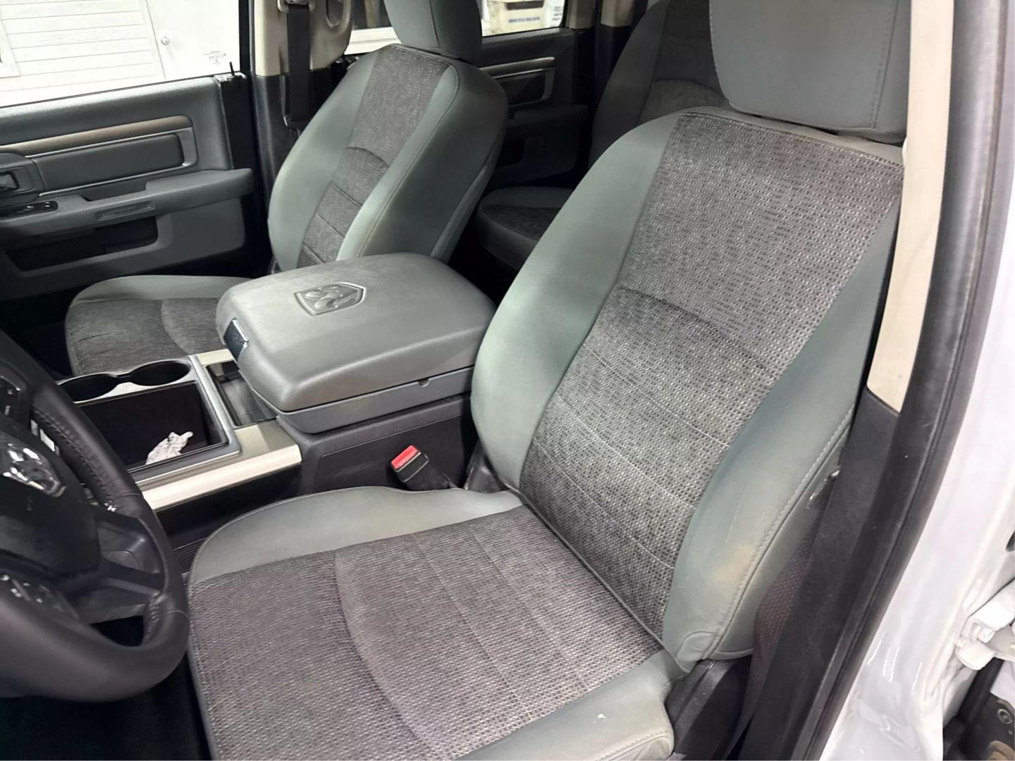 2015 Ram 1500 Crew Cab - Image 27