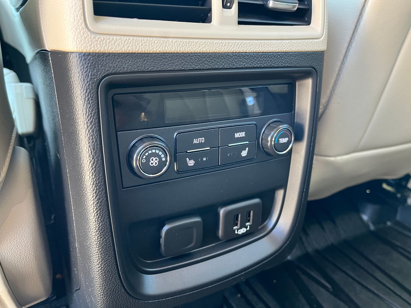 2020 BUICK ENVISION SUV 4-CYL, 2.5 LITER ESSENCE SPORT UTILITY 4D