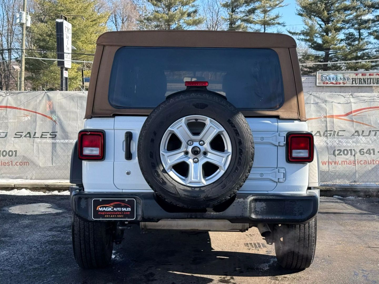 2019 Jeep Wrangler Unlimited - Image 10