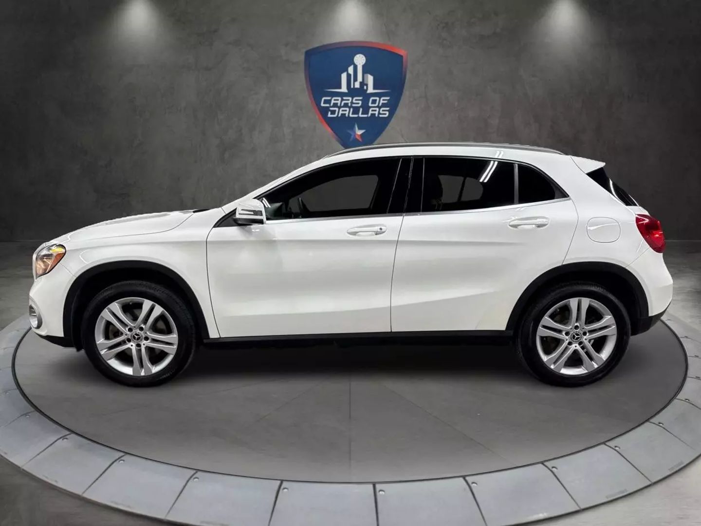 2019 Mercedes-benz Gla - Image 2