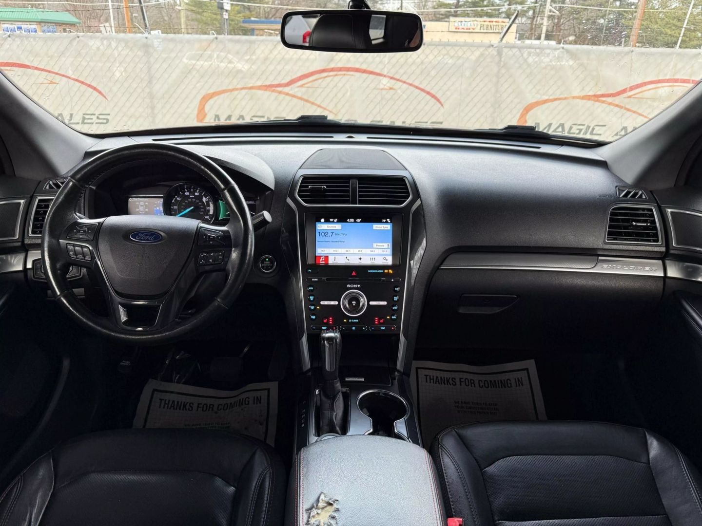 2017 Ford Explorer - Image 28