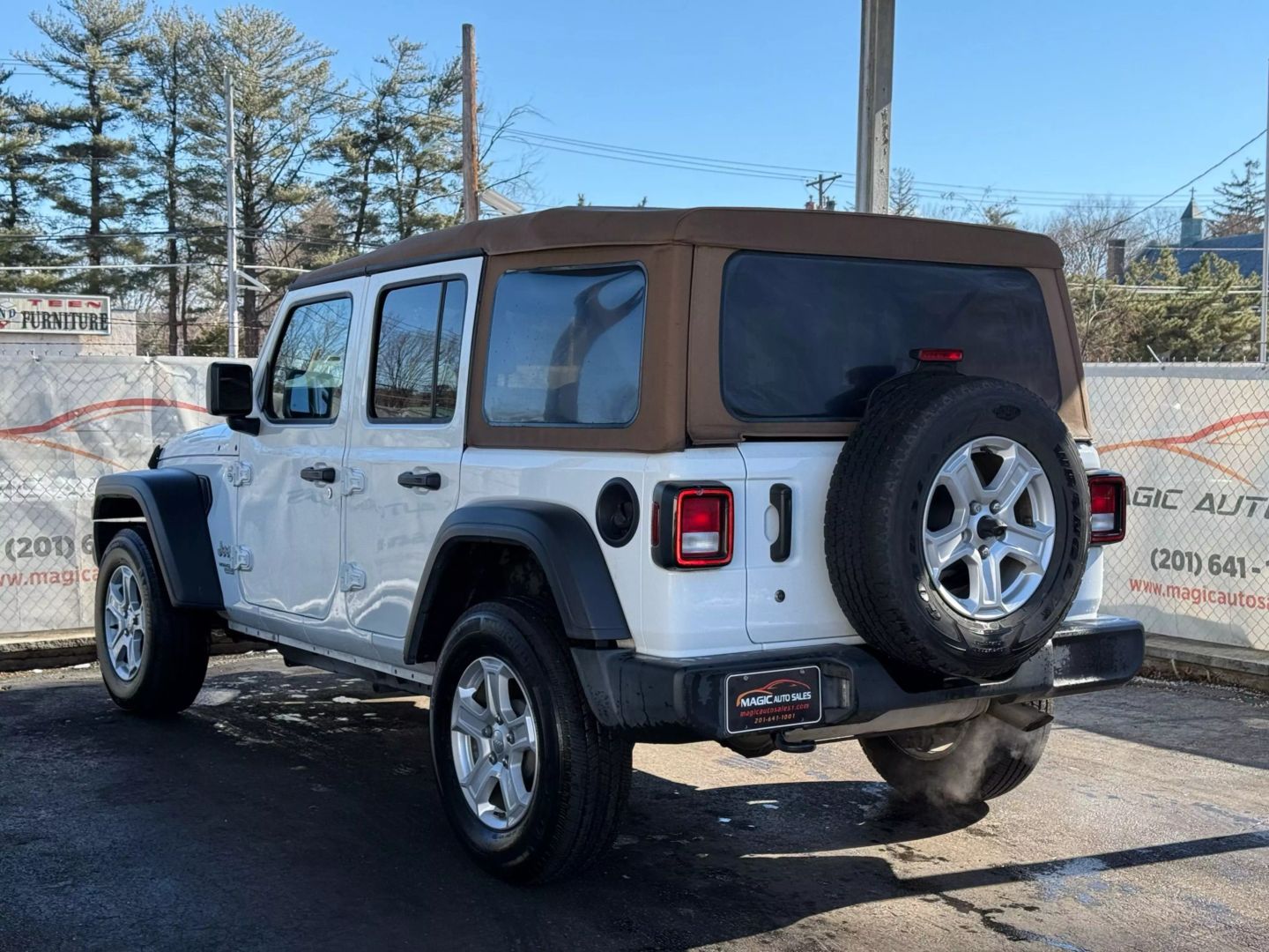 2019 Jeep Wrangler Unlimited - Image 9
