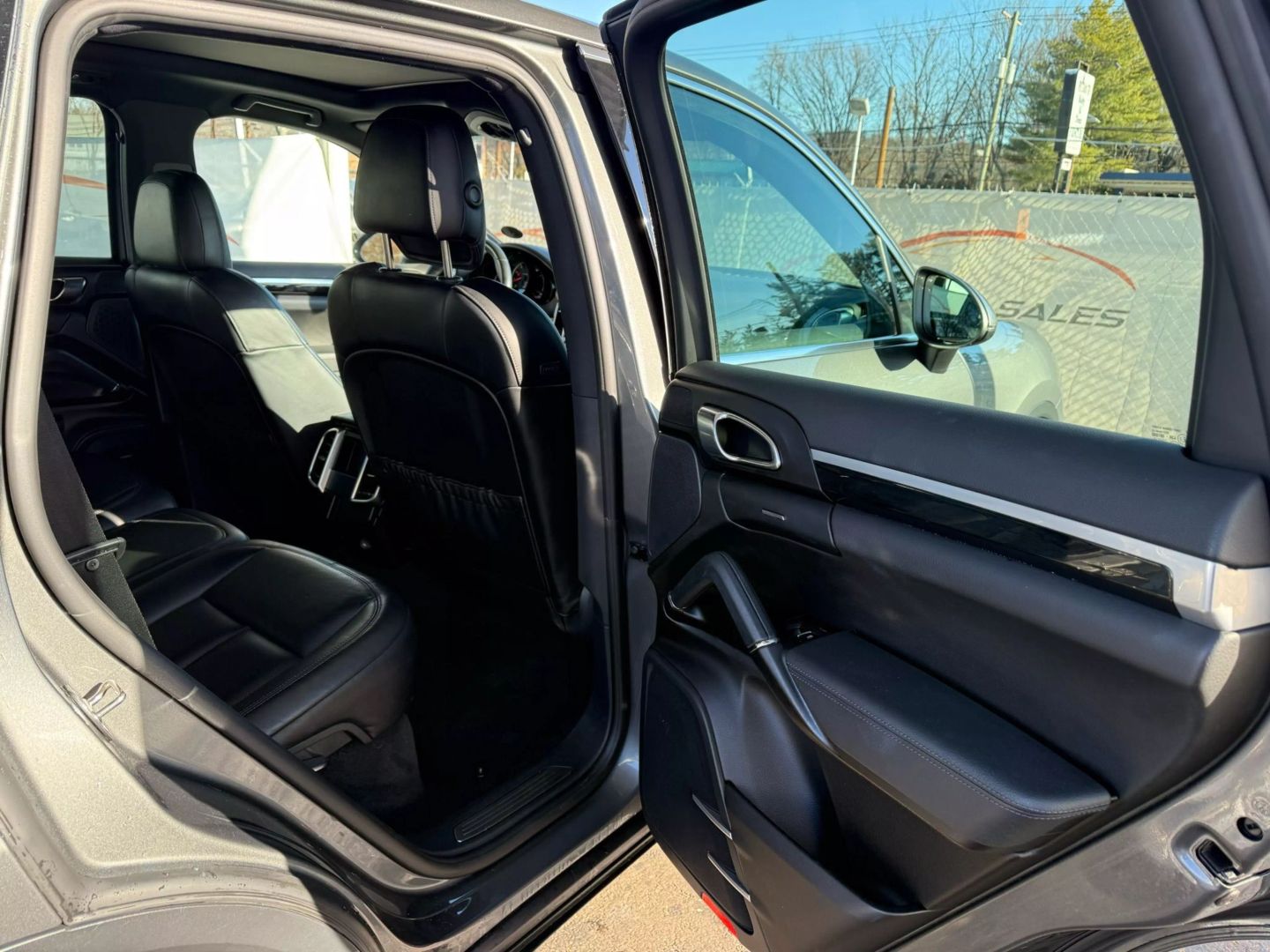 2016 Porsche Cayenne - Image 21