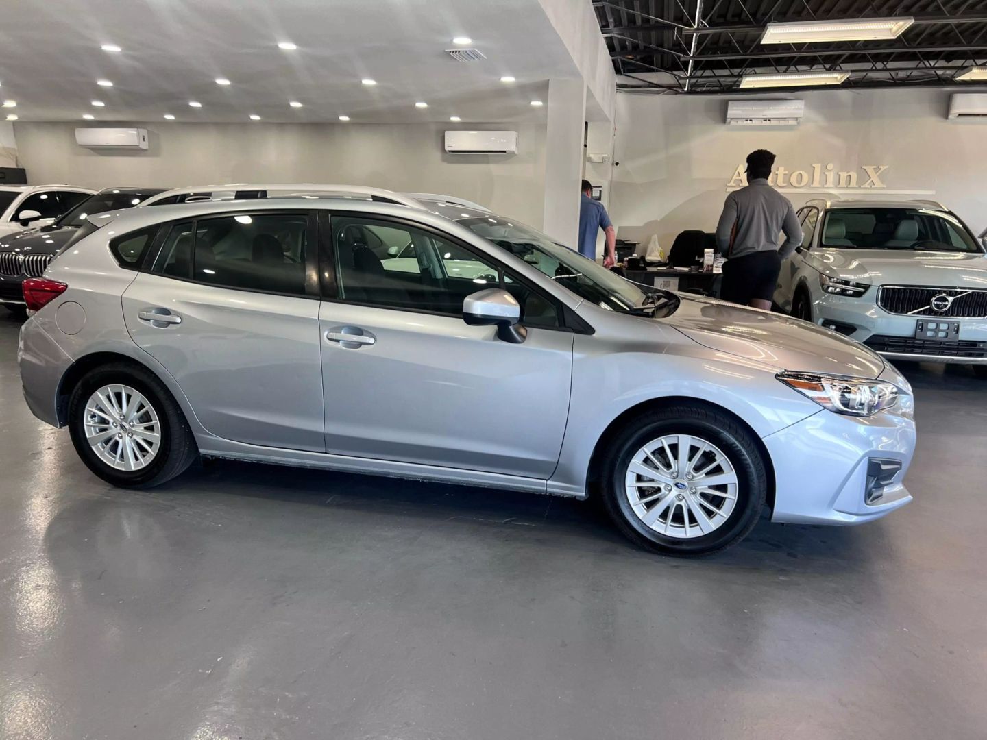 2017 Subaru Impreza 2.0i Premium Wagon 4d - Image 8