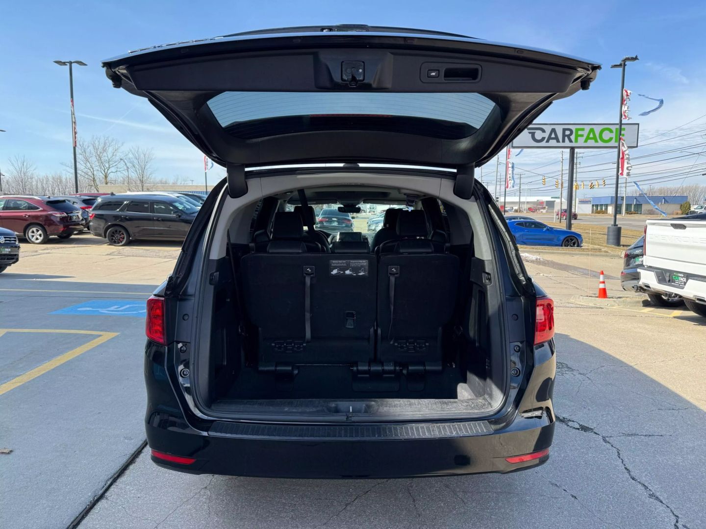 2022 Honda Odyssey - Image 12