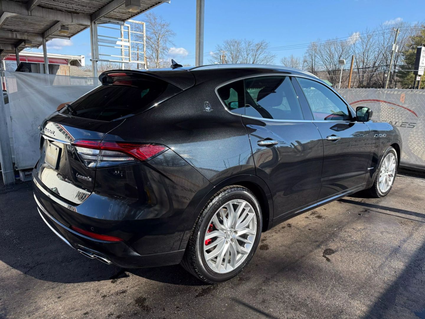 2021 Maserati Levante - Image 13