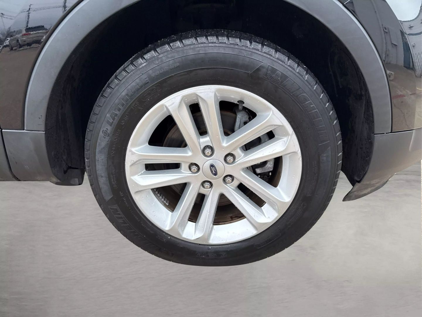 2017 Ford Explorer - Image 14