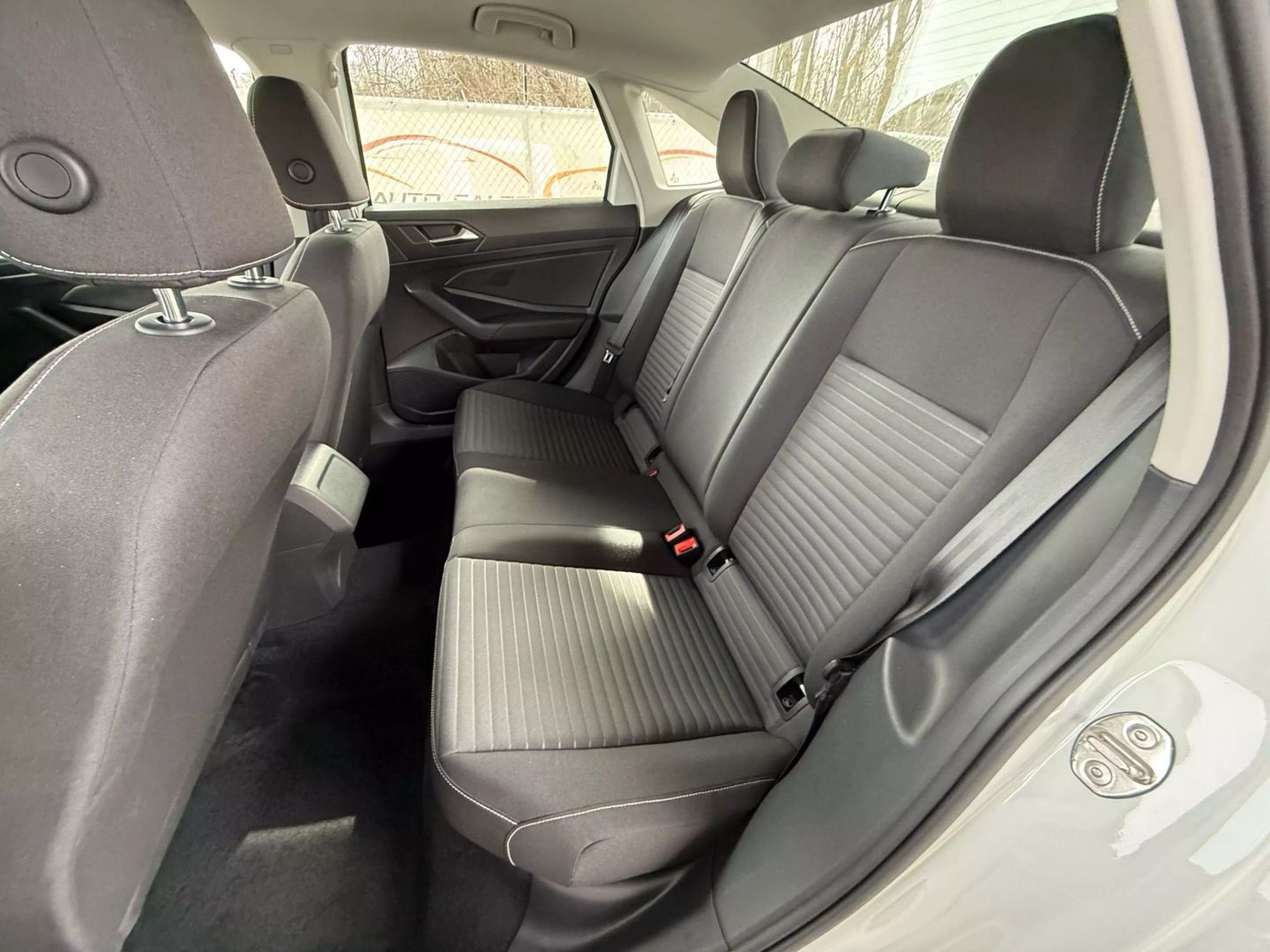 2022 Volkswagen Jetta - Image 19