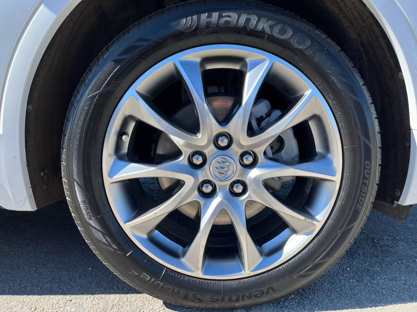 2020 BUICK ENVISION SUV 4-CYL, 2.5 LITER ESSENCE SPORT UTILITY 4D