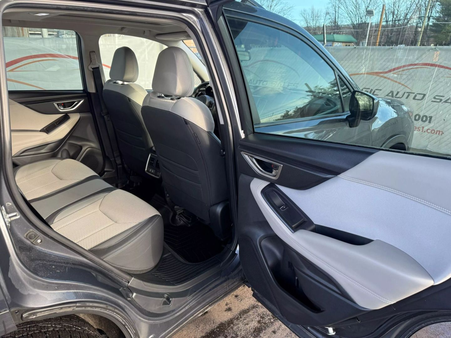 2023 Subaru Forester - Image 21