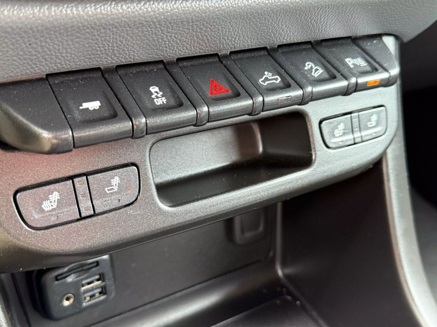2020 Chevrolet Colorado Crew Cab - Image 30