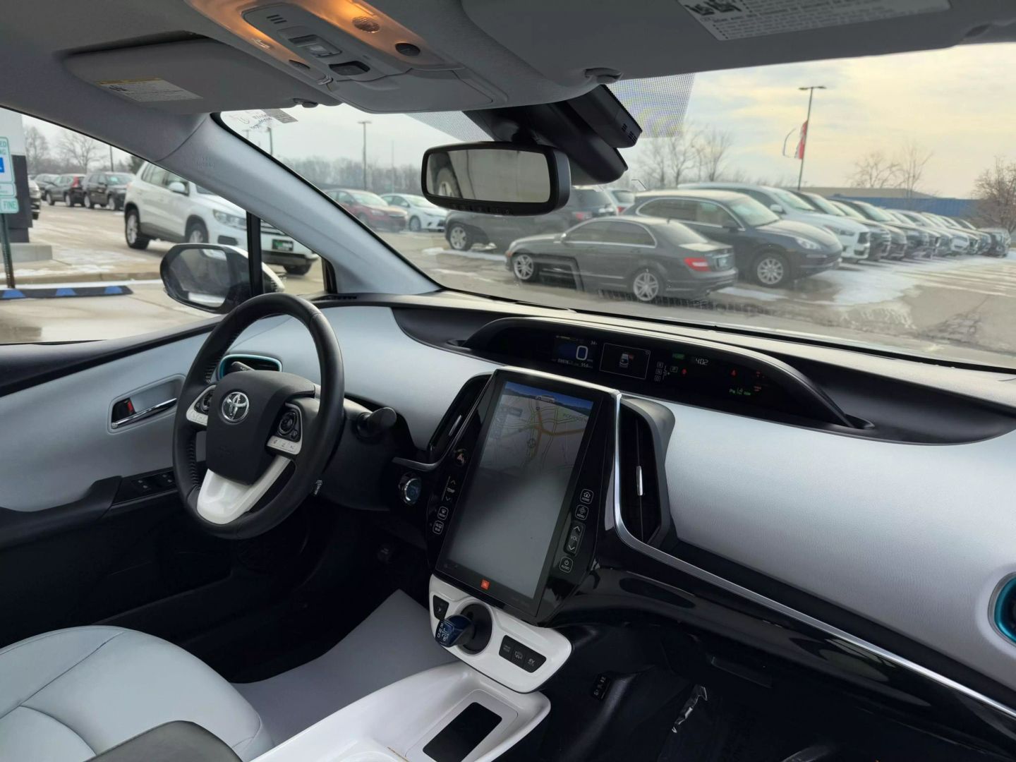 2017 Toyota Prius Prime - Image 26
