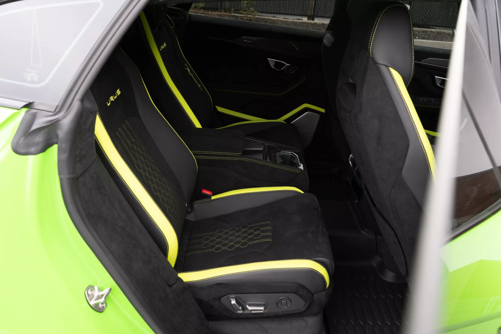 2023 Lamborghini Urus - Image 72