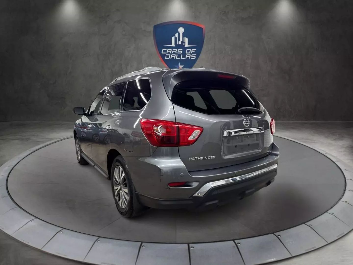2019 Nissan Pathfinder - Image 3