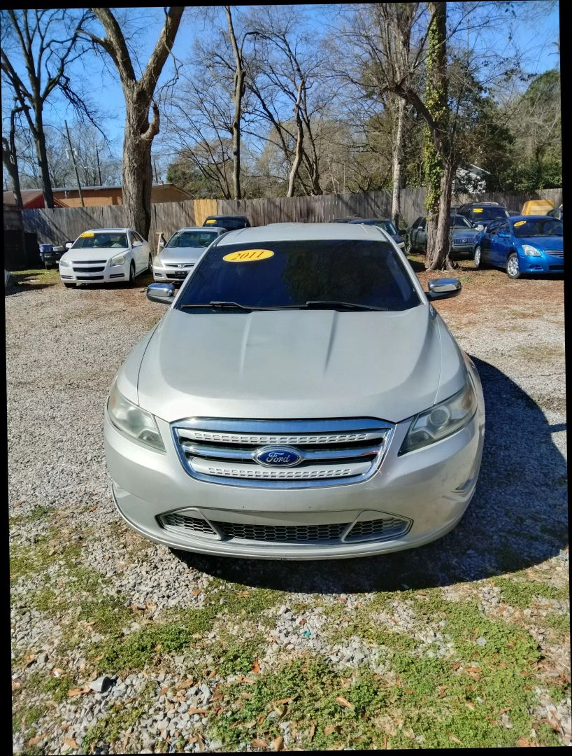 2011 Ford Taurus SEL