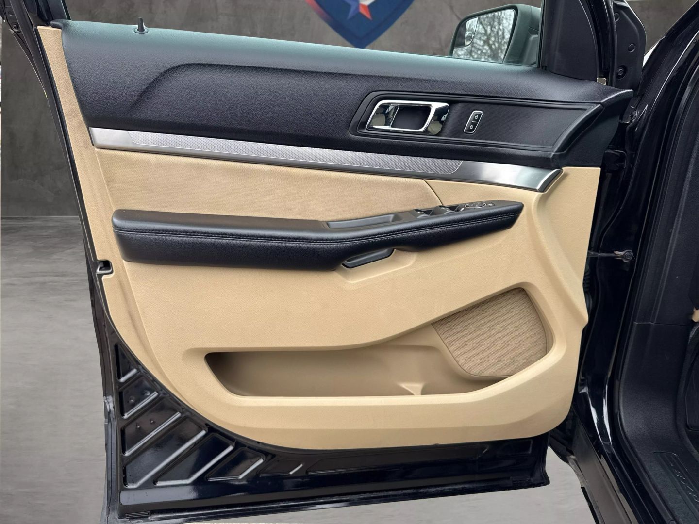 2017 Ford Explorer - Image 34