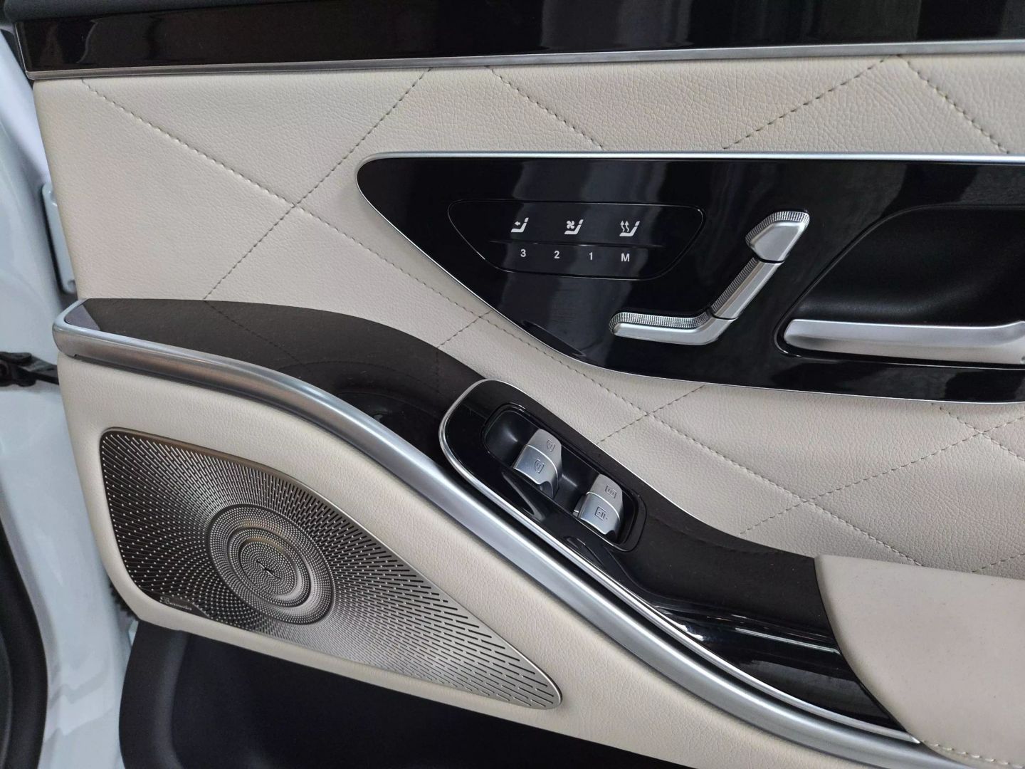 2024 Mercedes-benz S-class - Image 31