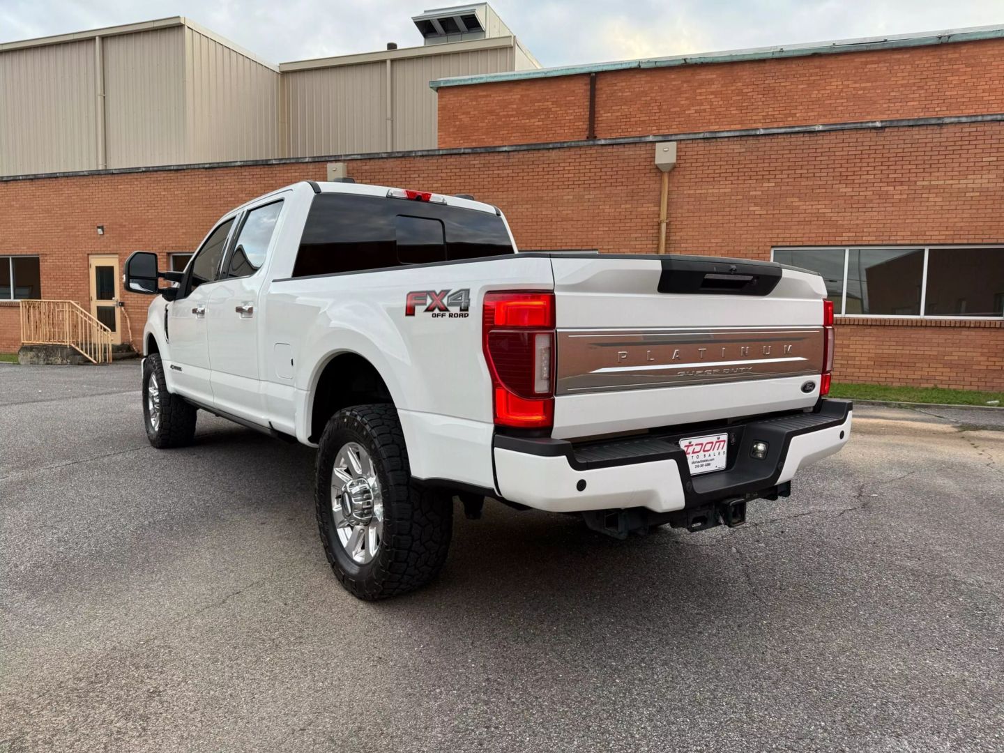 2021 Ford F250 Super Duty Crew Cab - Image 7