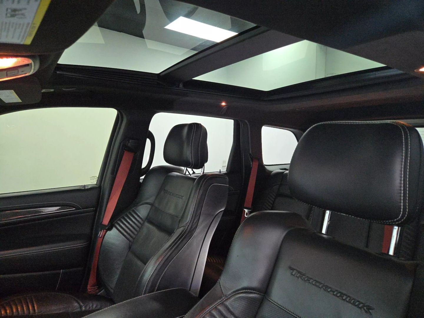 2018 Jeep Grand Cherokee - Image 22