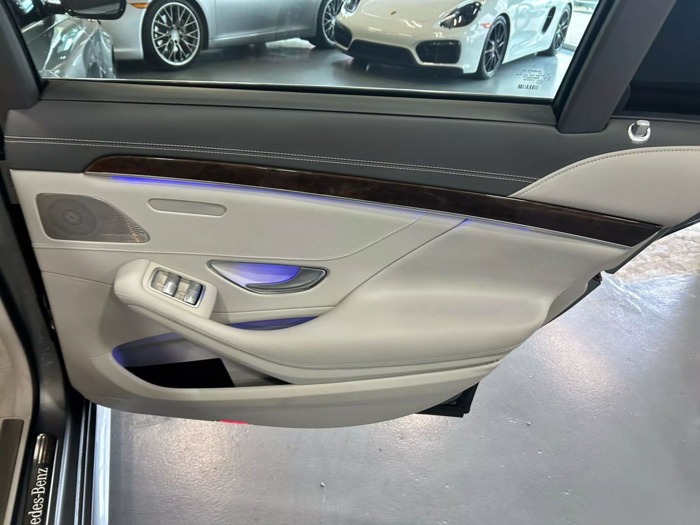 2014 Mercedes-benz S-class S 550 Sedan 4d - Image 29