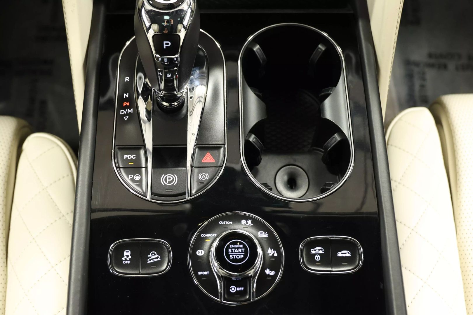 2017 Bentley Bentayga - Image 39