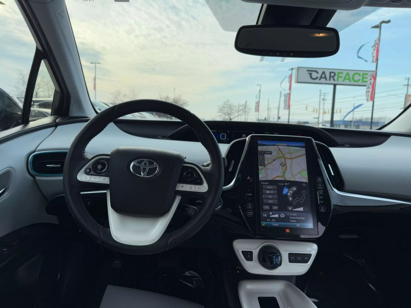 2017 Toyota Prius Prime - Image 28