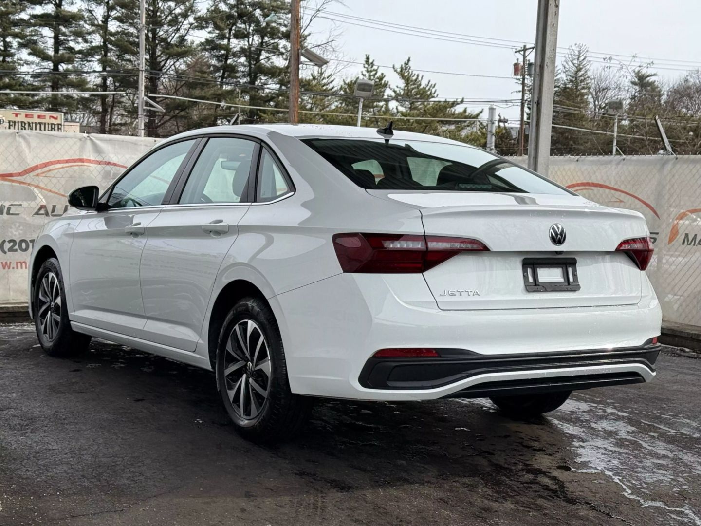 2022 Volkswagen Jetta - Image 9
