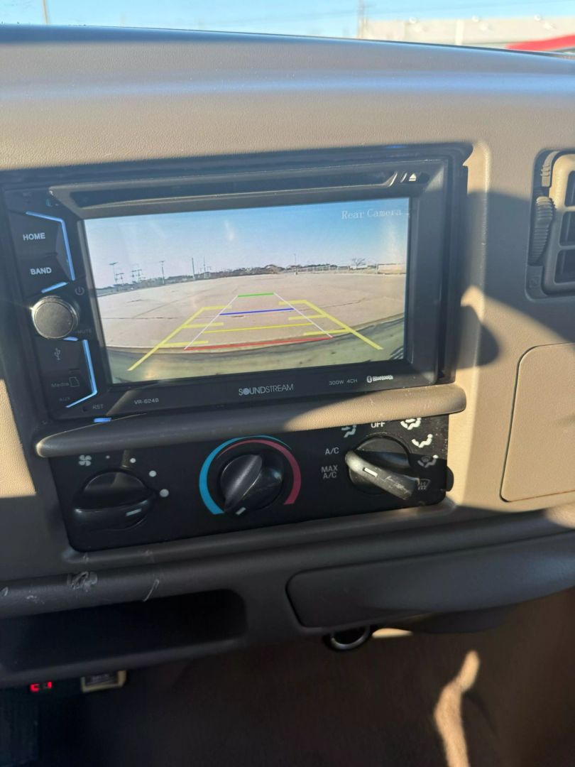 2003 Ford F350 Super Duty Crew Cab - Image 9