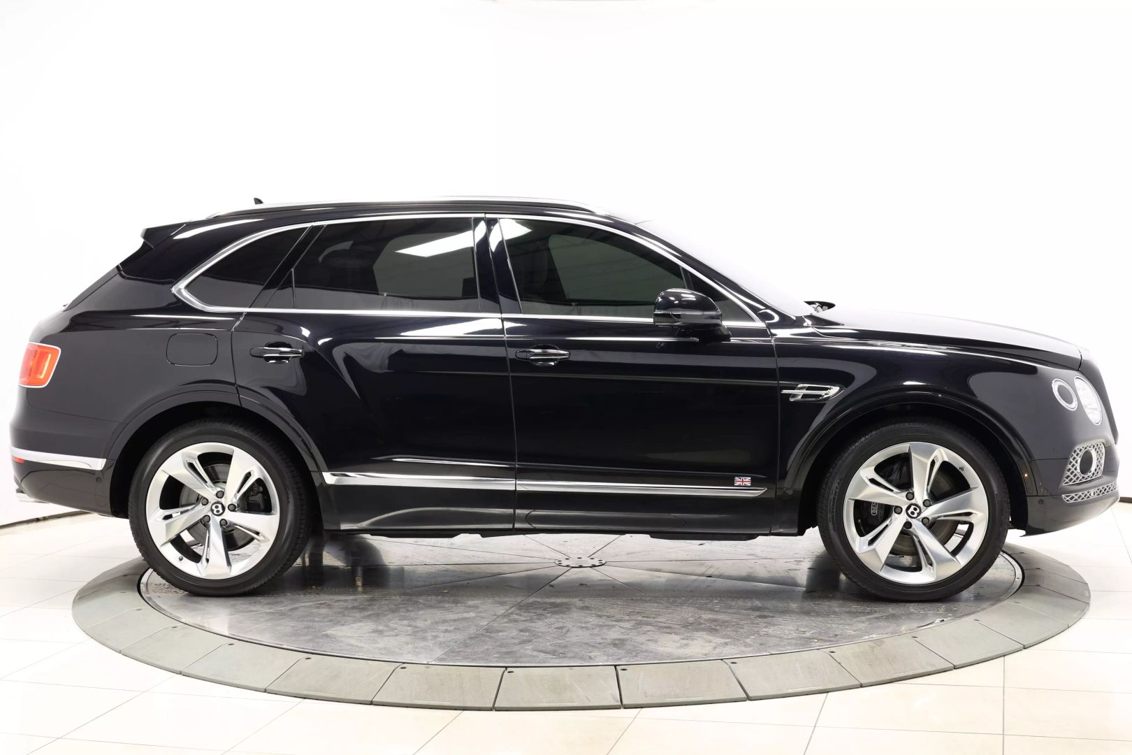 2017 Bentley Bentayga - Image 67