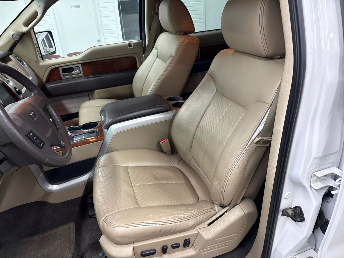 2010 Ford F150 Supercrew Cab - Image 29