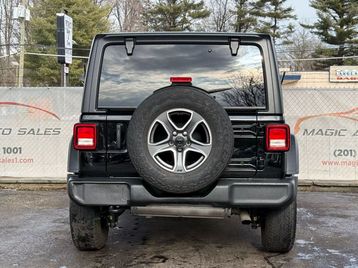 2021 Jeep Wrangler Unlimited - Image 10