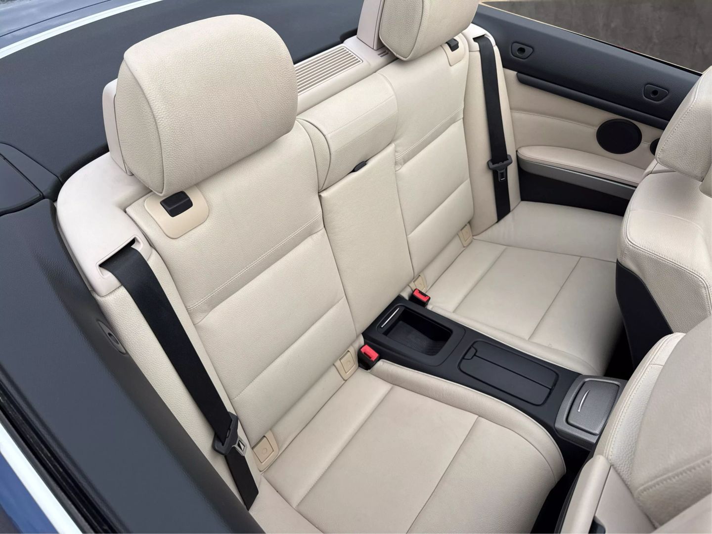 2011 Bmw 3 Series - Image 31