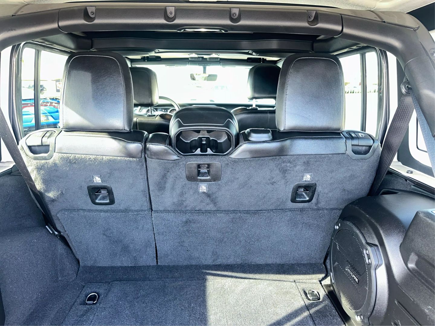2019 JEEP WRANGLER UNLIMITED SUV 4-CYL, TURBO, 2.0 LITER SAHARA SPORT UTILITY 4D