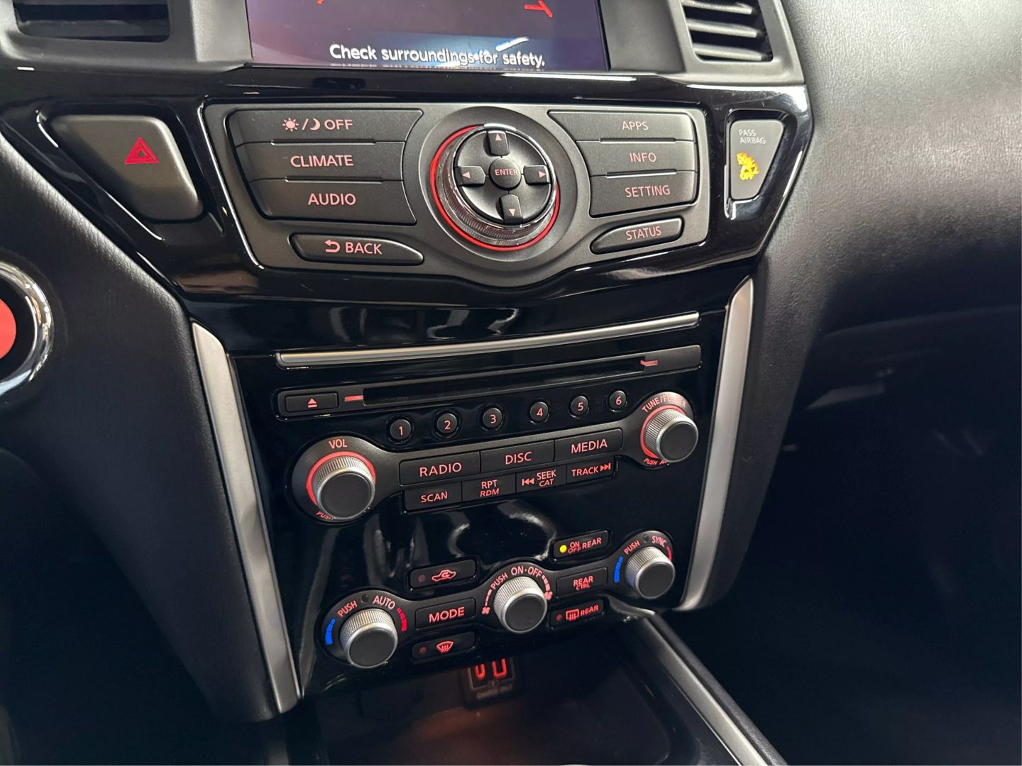 2019 Nissan Pathfinder - Image 19