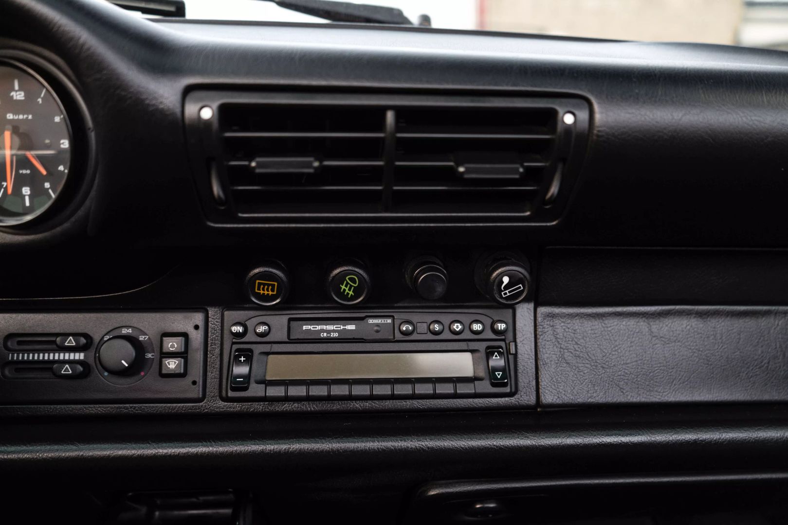 1990 Porsche 911 Carrera 2 - Image 74