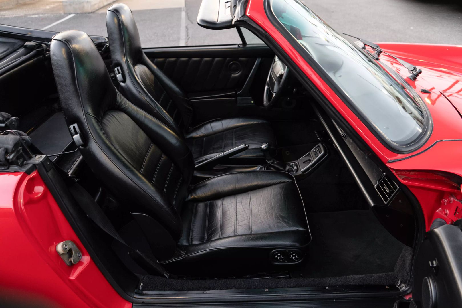 1990 Porsche 911 Carrera 2 - Image 78