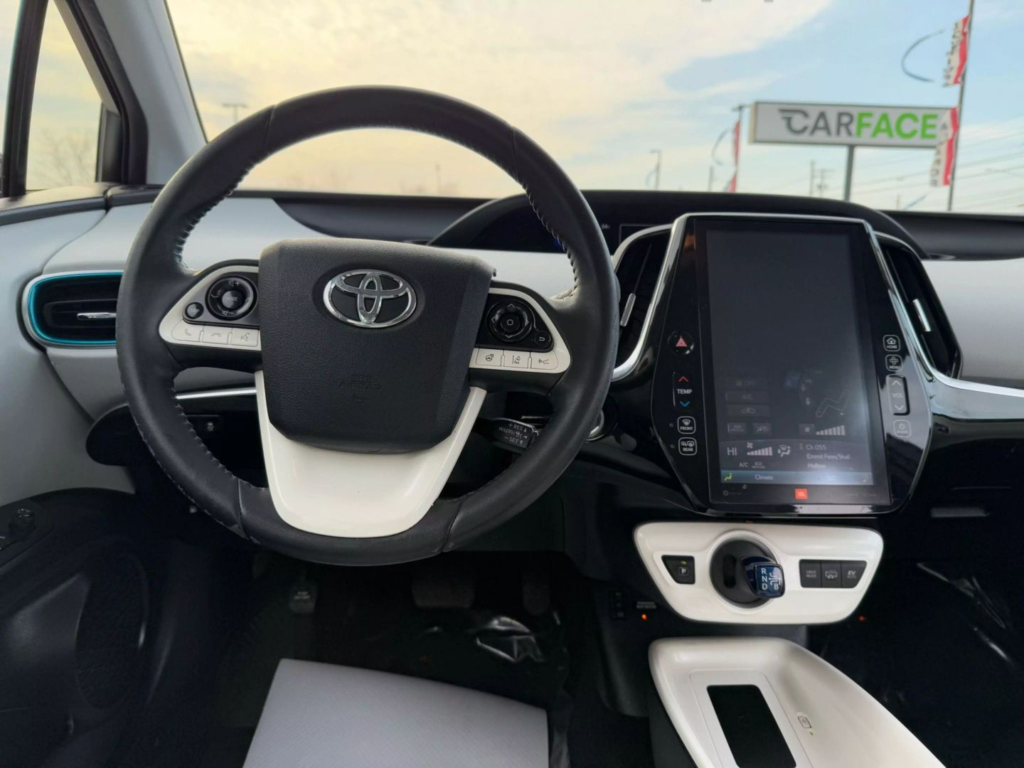 2017 Toyota Prius Prime - Image 29