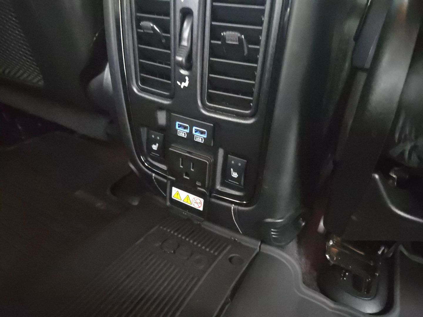 2018 Jeep Grand Cherokee - Image 33