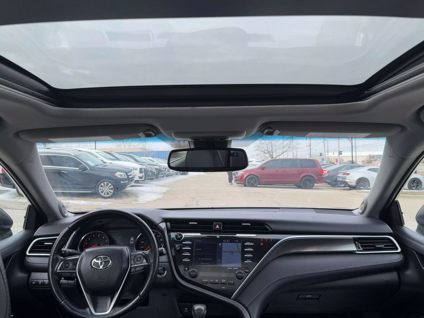 2018 Toyota Camry - Image 27