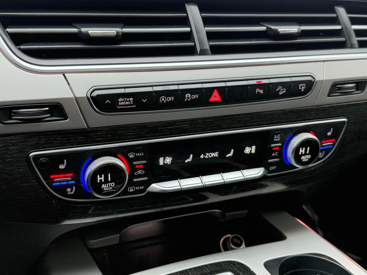 2017 Audi Q7 - Image 54