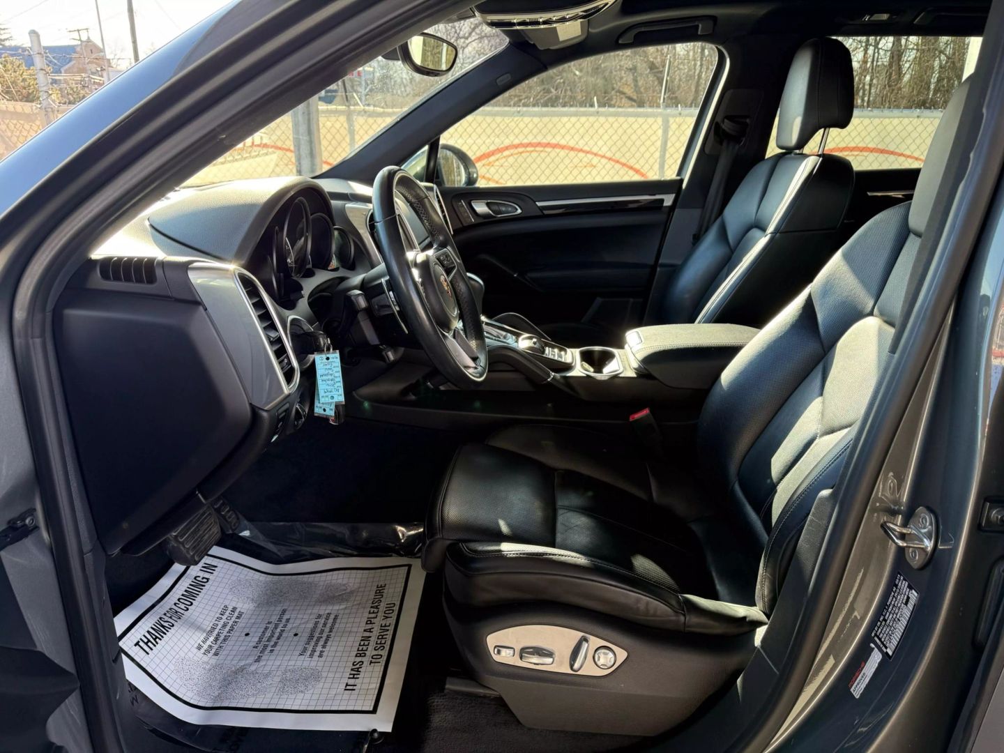 2016 Porsche Cayenne - Image 15