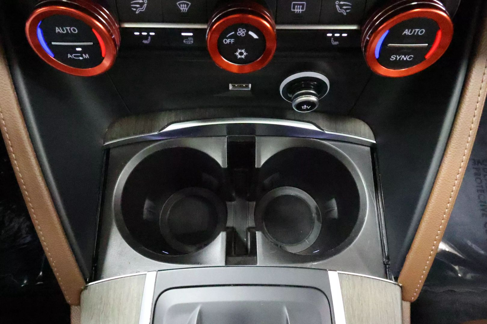 2018 Alfa Romeo Stelvio - Image 42