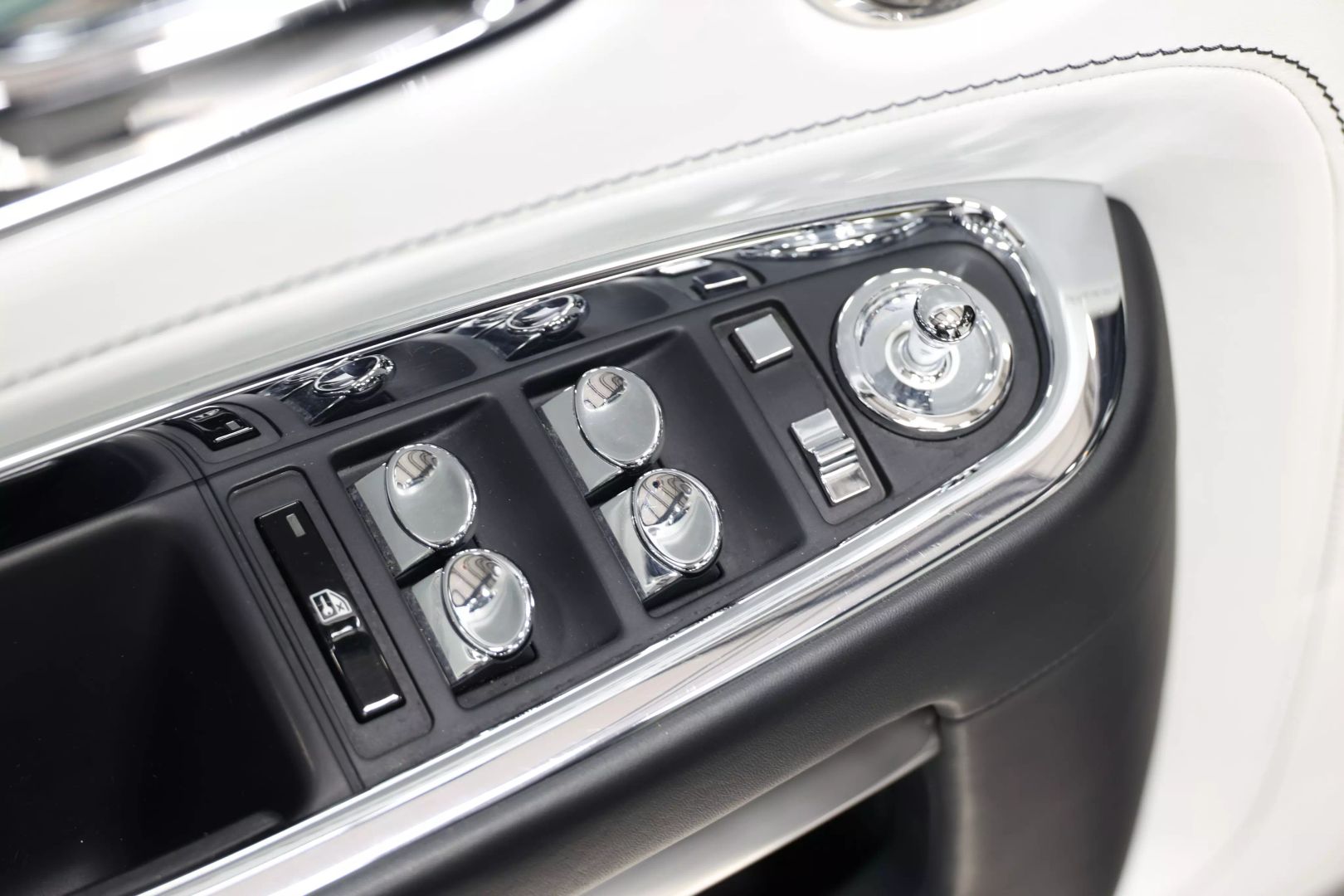 2019 Rolls-royce Ghost - Image 13