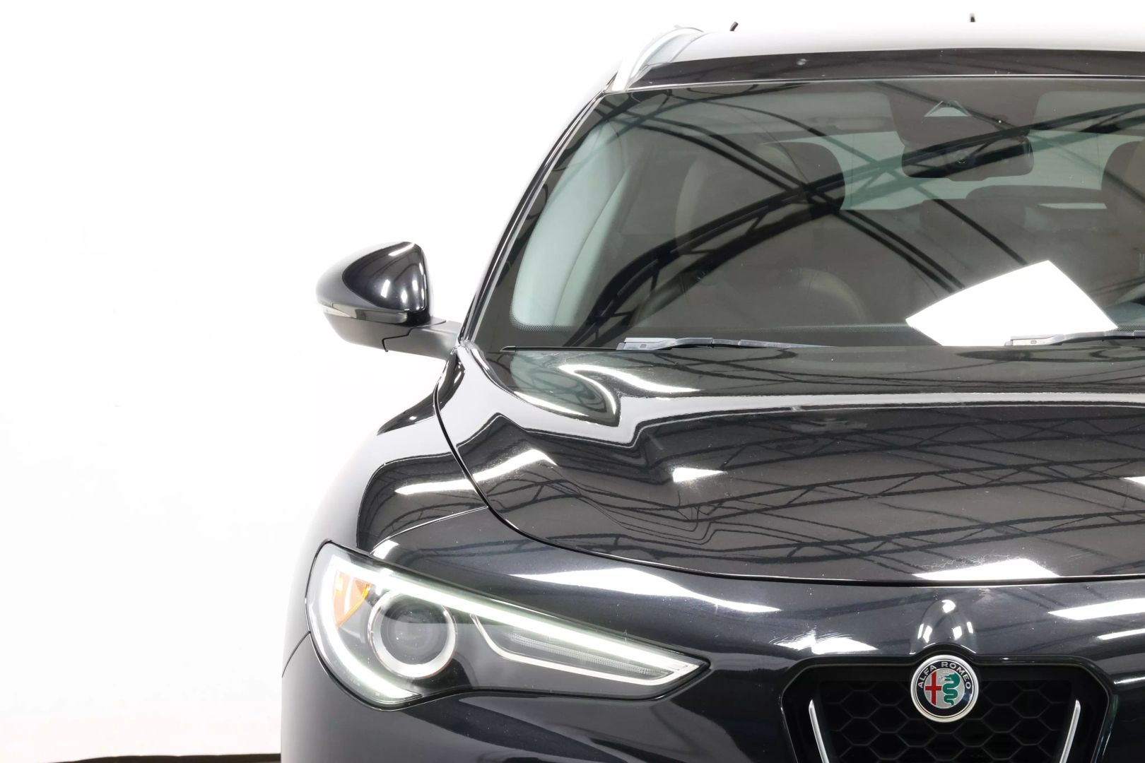 2018 Alfa Romeo Stelvio - Image 92