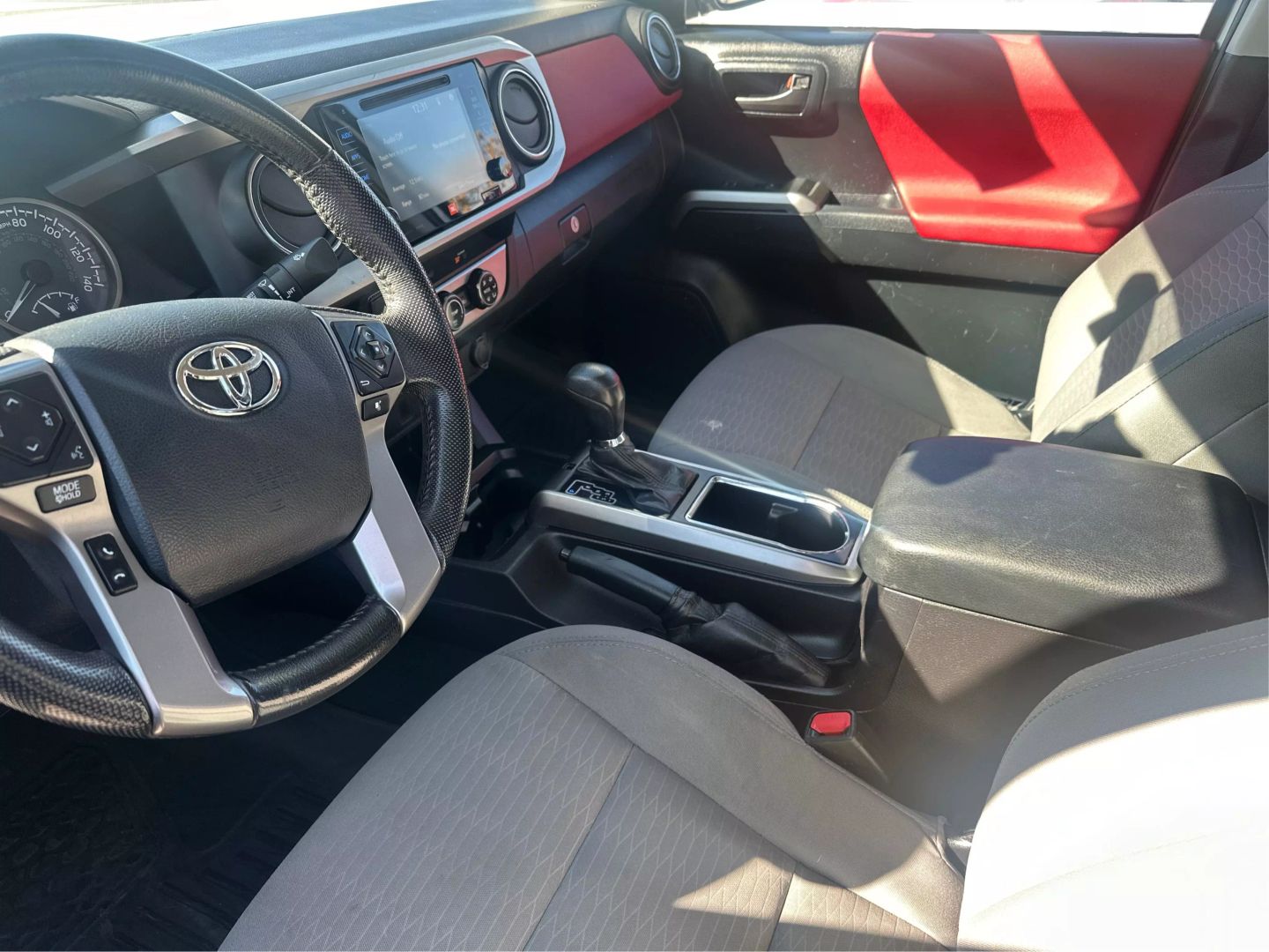 2016 TOYOTA TACOMA DOUBLE CAB PICKUP V6, 3.5 LITER SR5 PICKUP 4D 6 FT