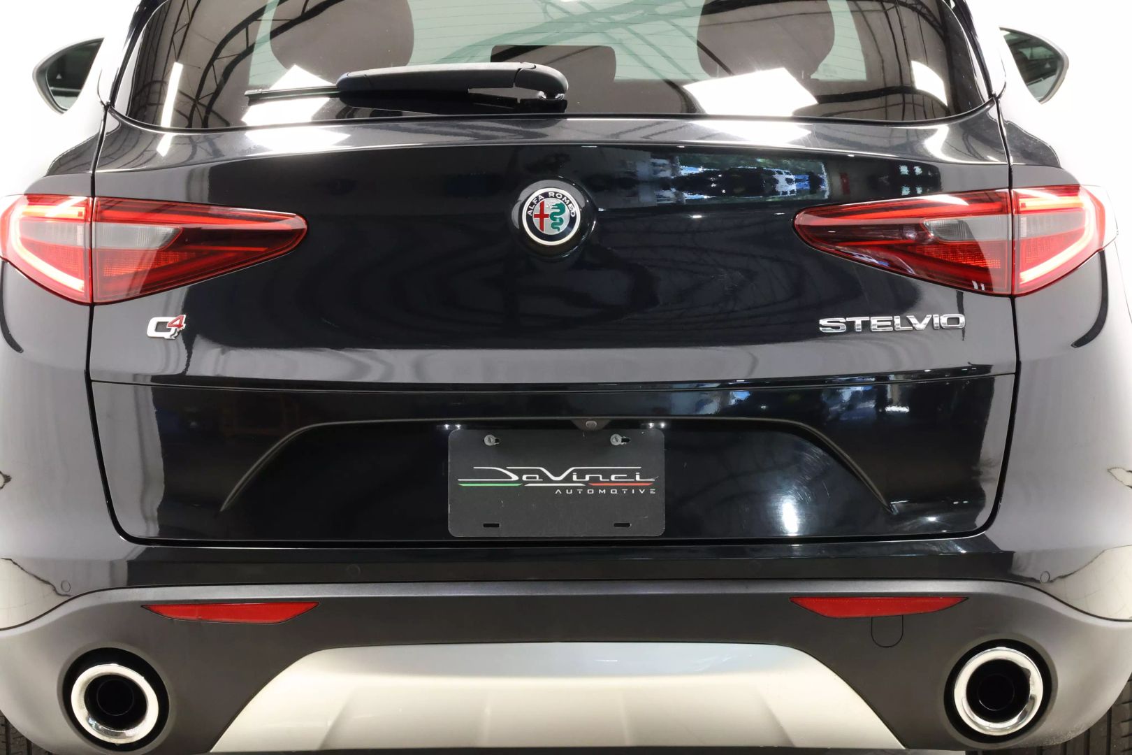 2018 Alfa Romeo Stelvio - Image 58