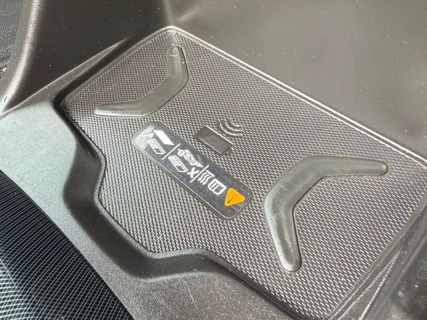2020 Chevrolet Colorado Crew Cab - Image 34
