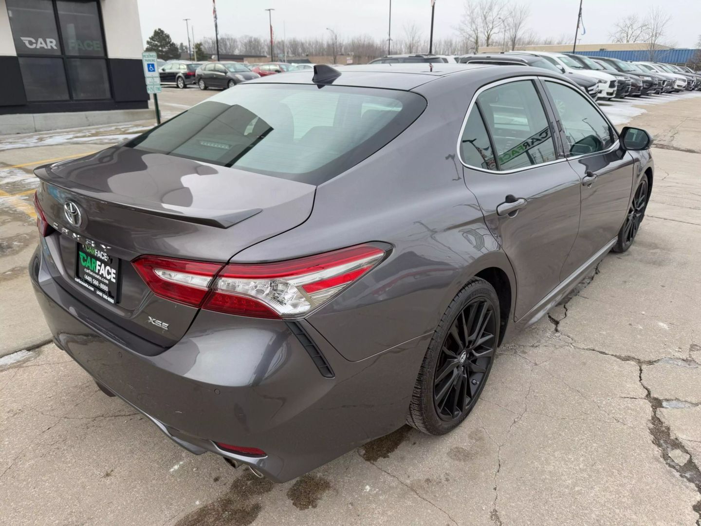 2018 Toyota Camry - Image 15