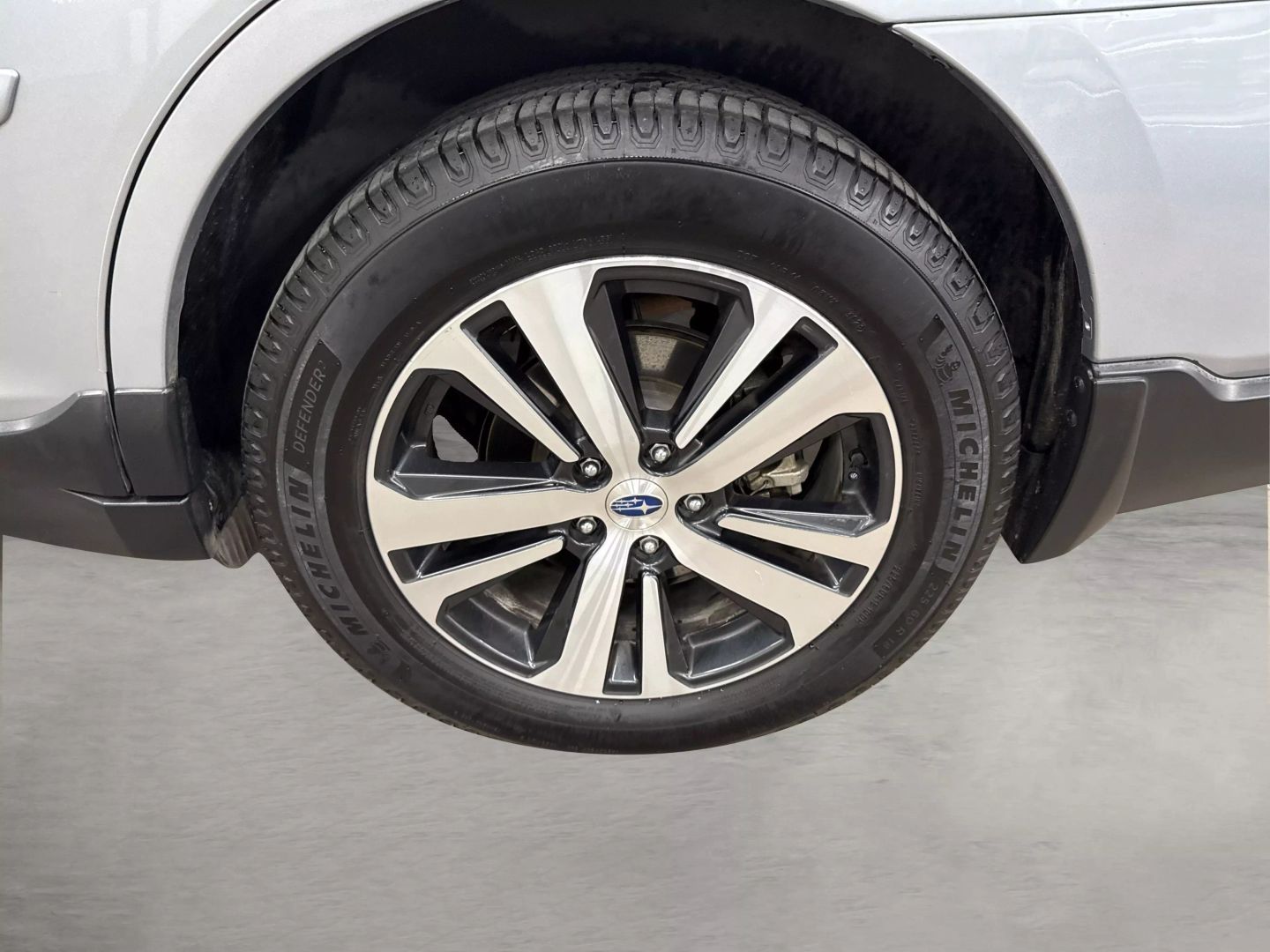 2019 Subaru Outback - Image 16